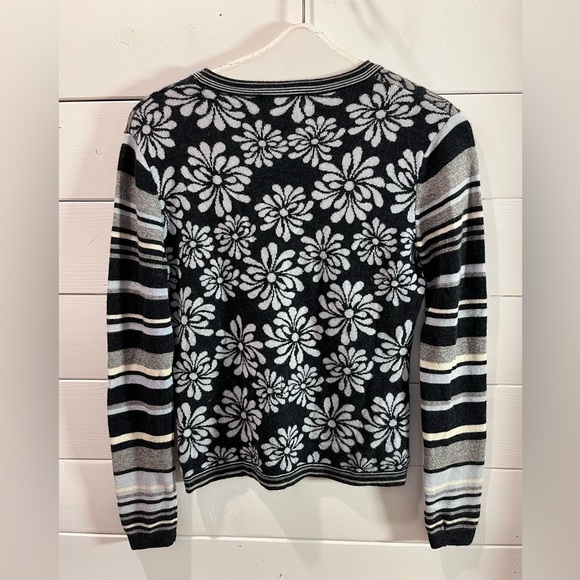 💙 NEVE DESIGNS – Wool Floral & Striped Cardigan (S/M) - Picture 4 of 8